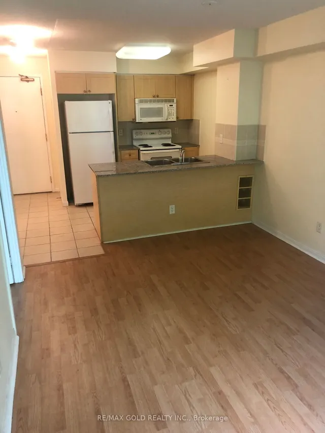 Additional image 18 of 5940 yonge St Unit 211