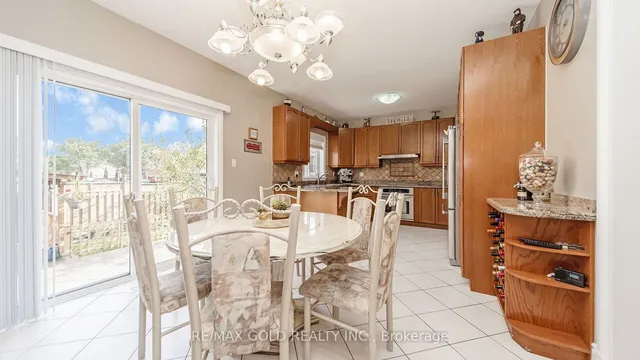 Additional image 25 of 57 Crystal Glen Cres