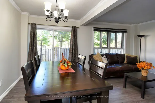 Additional image 10 of 141 Fleetwood Cres Unit 141