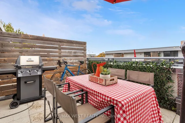 Additional image 30 of 45 Sousa Mendes St Unit 703