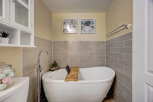 Additional image 34 of 1300 Marlborough Crt Unit 523