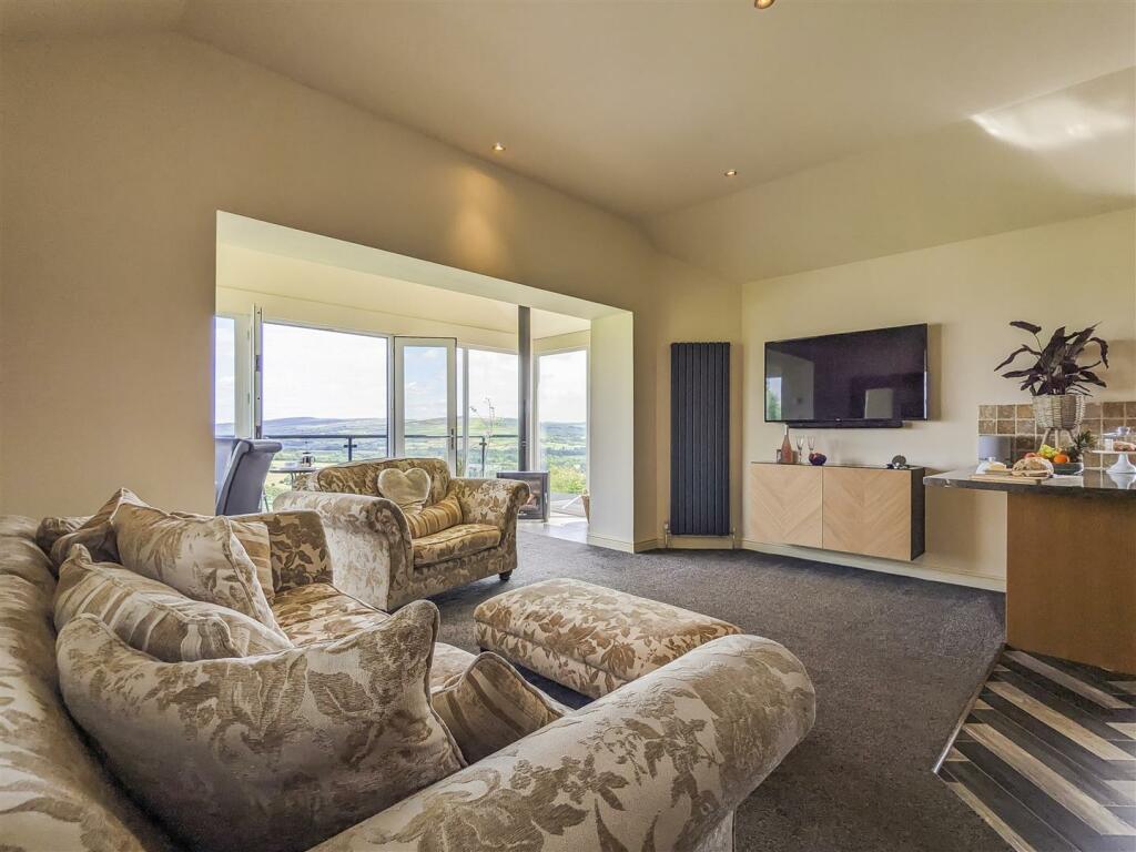 Additional image 33 of Manchester Road, Barnoldswick