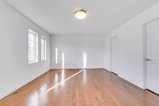 Additional image 20 of 2341 Parkhaven Blvd Unit 5