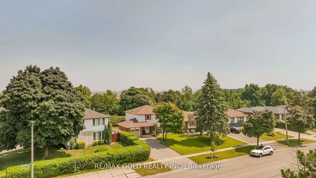 Additional image 37 of 111 Dearbourne Blvd