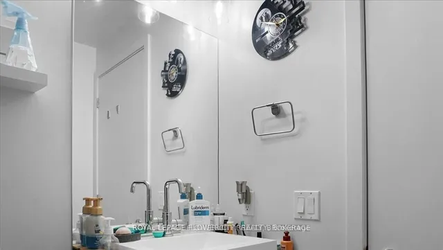 Additional image 13 of 103 The Queensway Ave Unit 2407