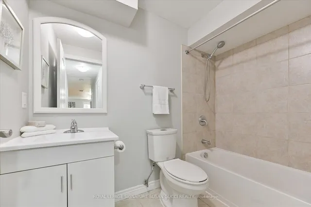 Additional image 33 of 1425 Woodbine Ave