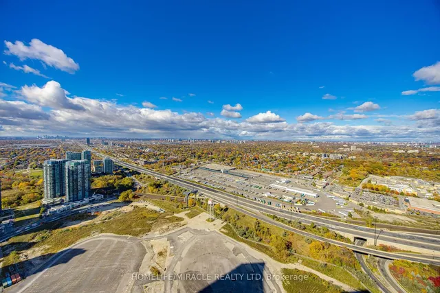 Additional image 27 of 56 Annie Craig Dr Unit LPH03