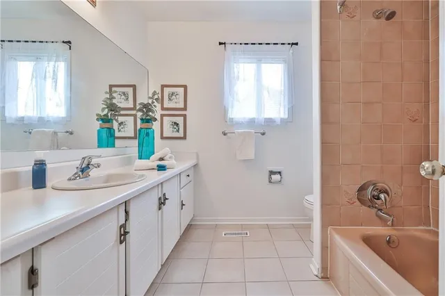 Additional image 32 of 44 KILLARNEY Crt
