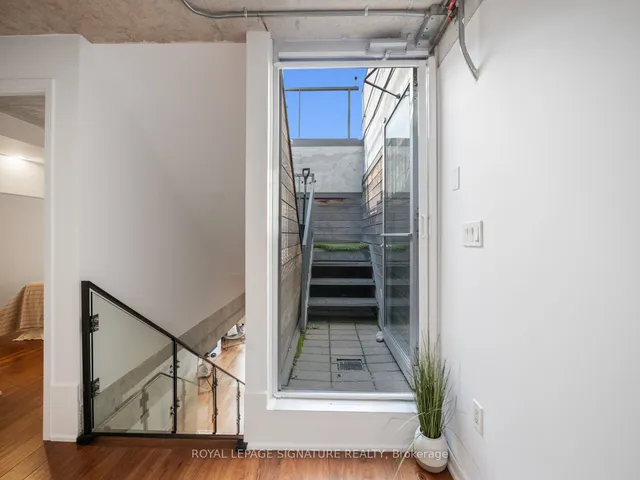 Additional image 31 of 533 Richmond St Unit Ph2