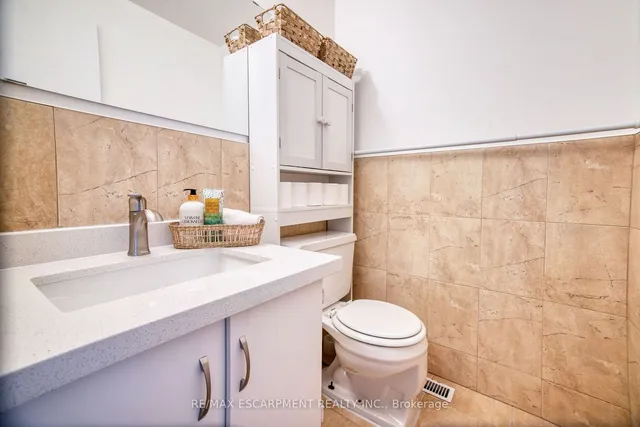 Additional image 10 of 1485 Gulleden Dr Unit 77