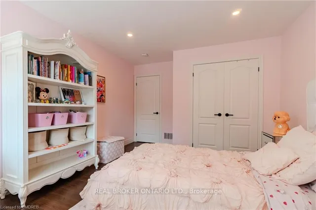 Additional image 23 of 1621 Bayshire Dr