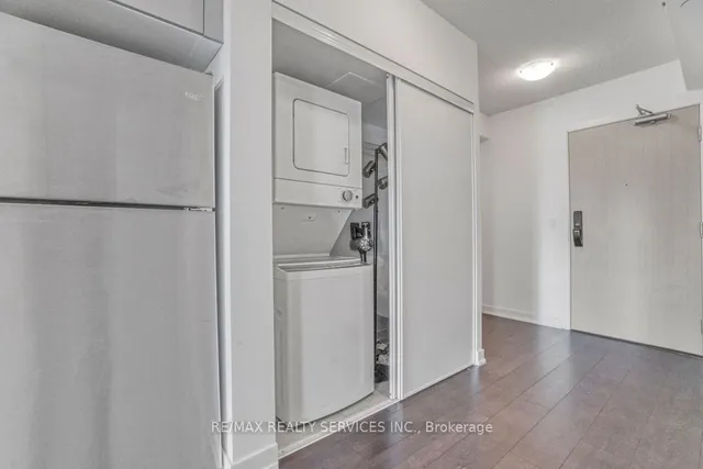 Additional image 18 of 3200 Dakota Common Unit B501