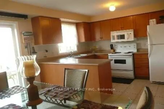 Additional image 3 of 51 Native Landing