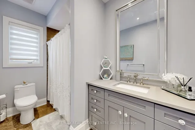 Additional image 20 of 92 Holt Dr