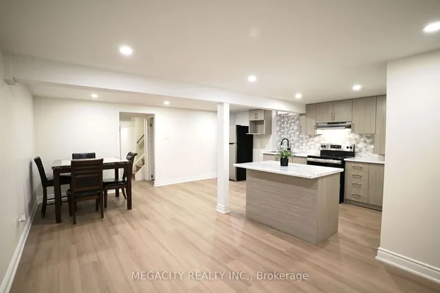 Additional image 22 of 7800 Priory Cres