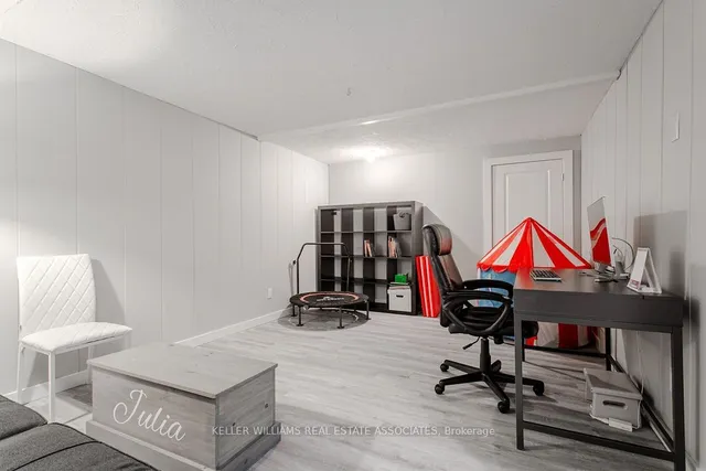 Additional image 30 of 2258 Upper Middle Rd Unit 7