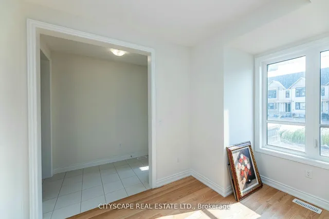 Additional image 10 of 3243 Sixth Line