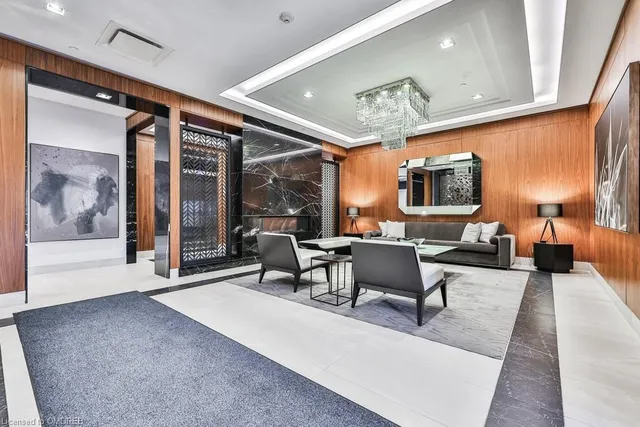 Additional image 4 of 2025 Maria St Unit 807