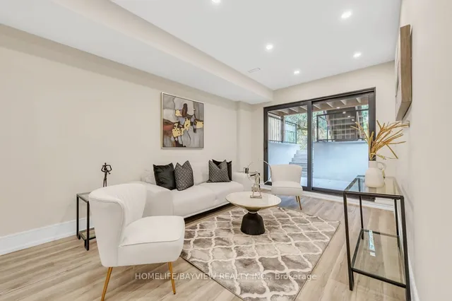 Additional image 32 of 690 Merton St