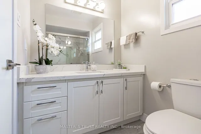 Additional image 22 of 4063 Dursley Cres