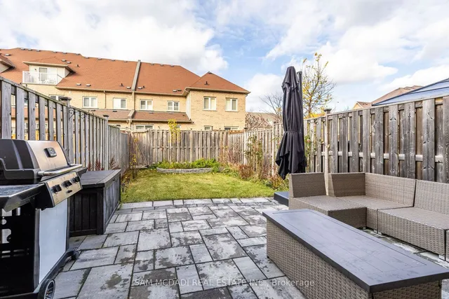 Additional image 39 of 745 Candlestick Circ