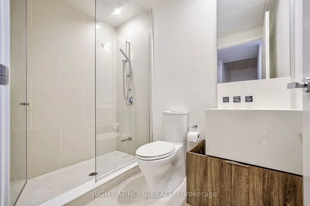 Additional image 27 of 1 Bloor St Unit 4707