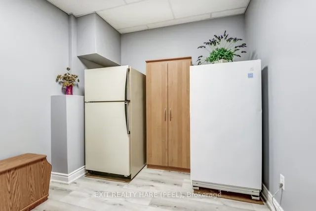 Additional image 29 of 10 Chestnut Ave