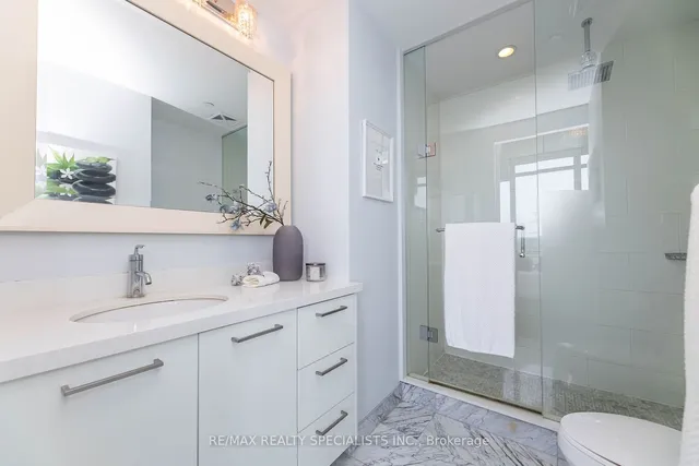 Additional image 18 of 90 PARK LAWN Rd Unit 1212