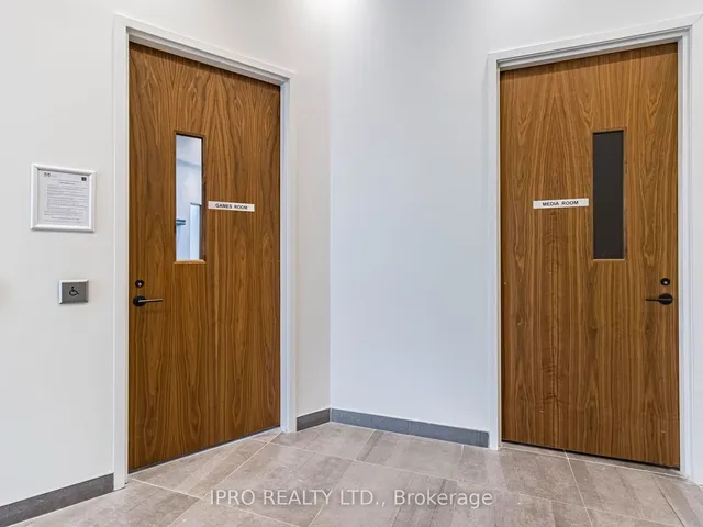 Additional image 37 of 509 Dundas St Unit 721