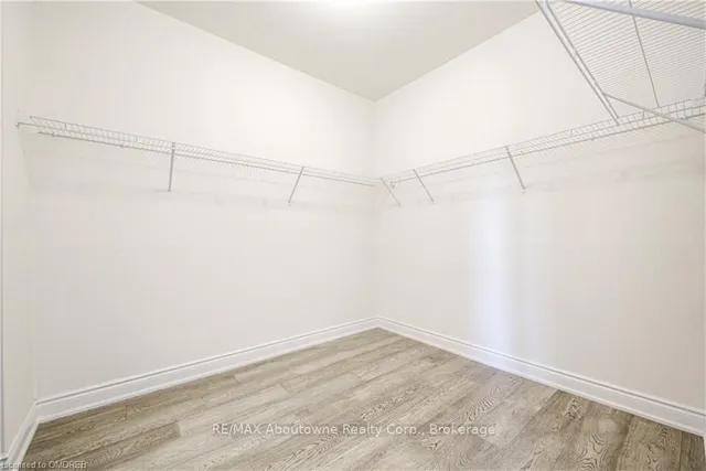 Additional image 26 of 2189 LILLYKIN St