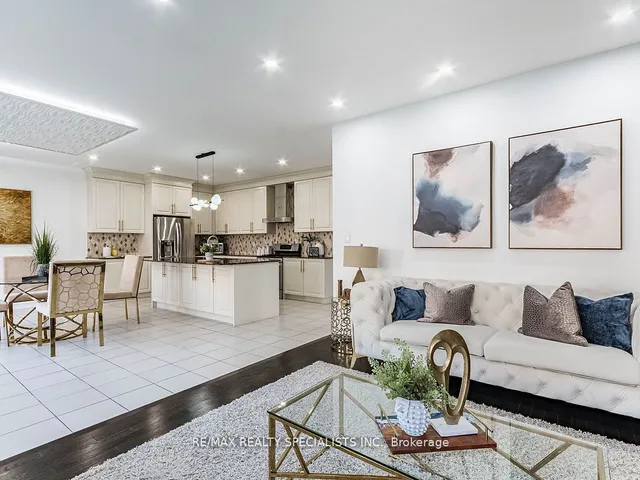 Additional image 18 of 14 Canary Clse