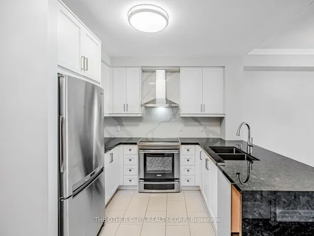 Additional image 12 of 100 John St Unit 2103