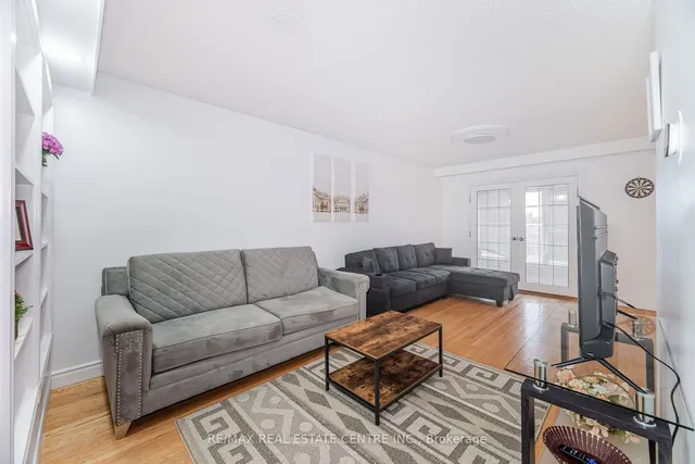 Additional image 12 of 4062 Dunmow Cres
