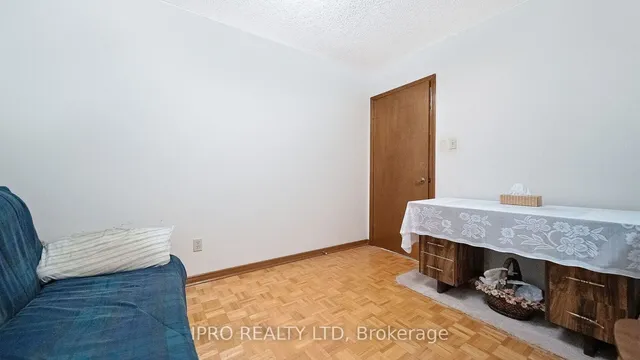 Additional image 13 of 77 flowertown Ave