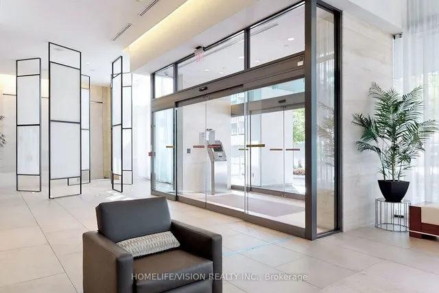 Additional image 4 of 70 Roehampton Ave Unit 2620