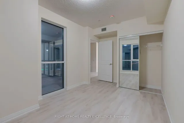 Additional image 18 of 35 Watergarden Dr Unit 2013