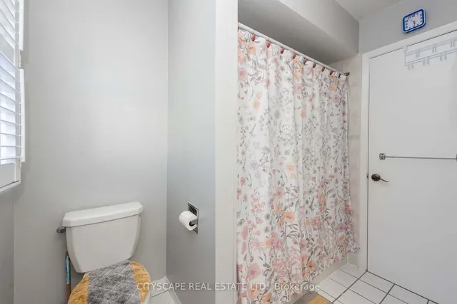 Additional image 22 of 32 Vodden Crt