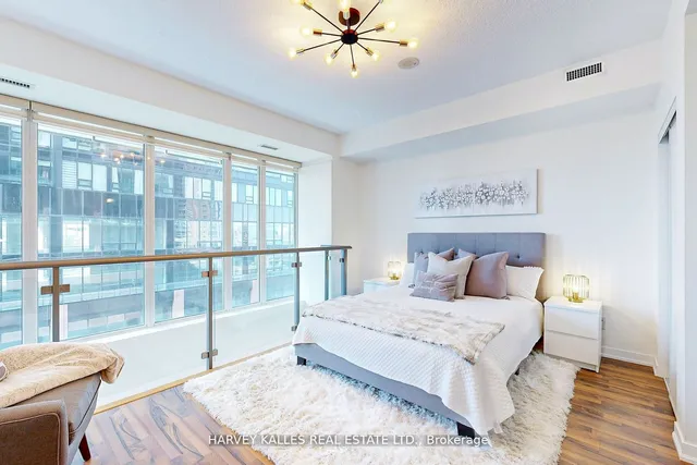 Additional image 11 of 150 East Liberty St Unit 611