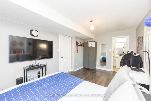 Additional image 23 of 2 October Pl