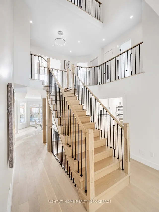 Additional image 16 of 1186 Glenashton Dr