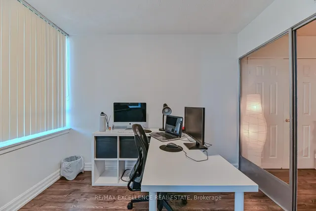 Additional image 16 of 5 Lisa St Unit 1002