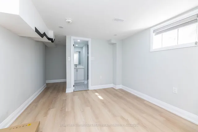 Additional image 29 of 59 Hollyhedge Dr