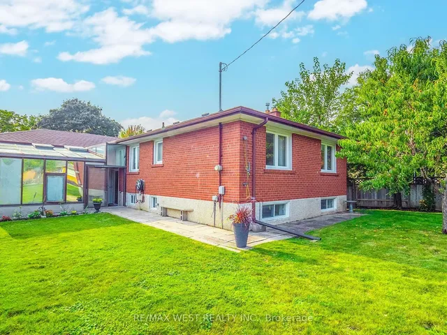 Additional image 26 of 42 Swordbill Dr