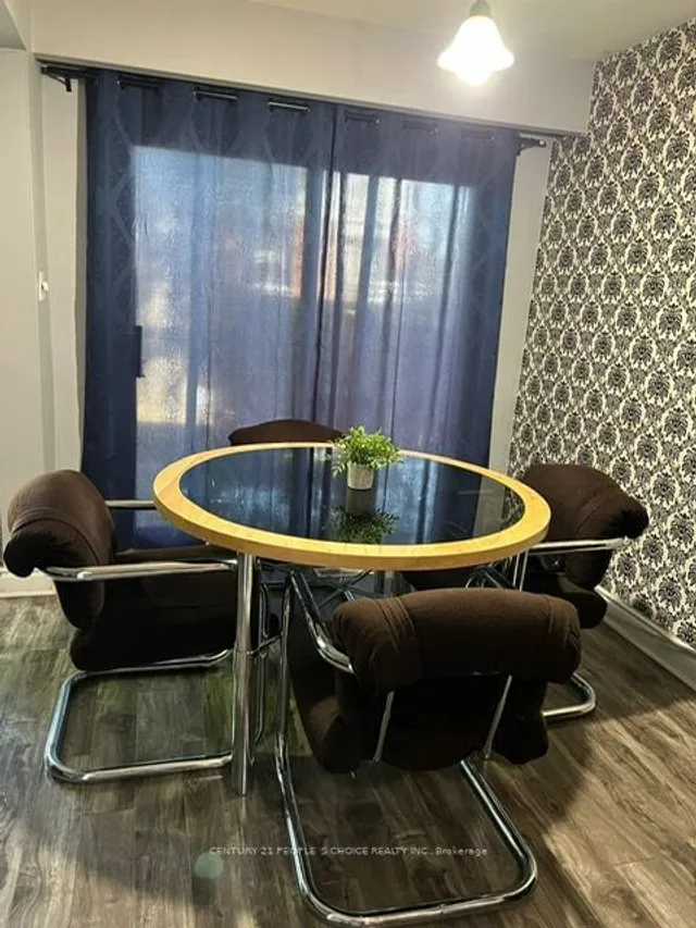 Additional image 8 of 7560 Goreway Dr Unit 24