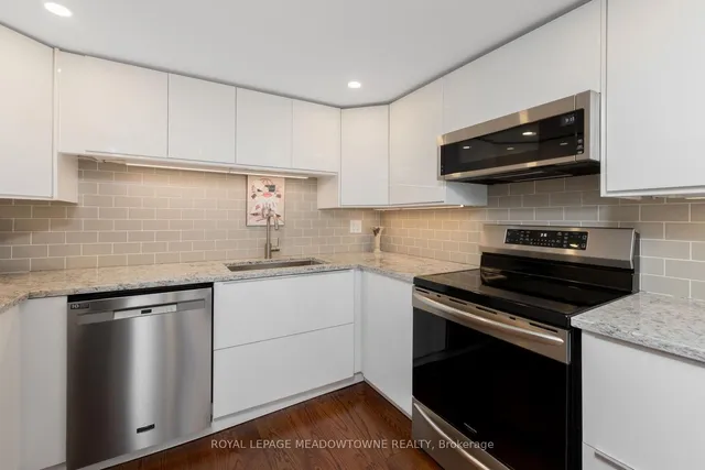 Additional image 13 of 310 Mill St Unit 1102