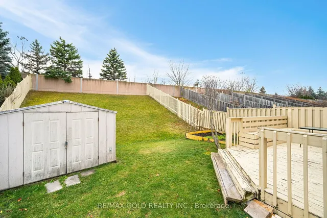 Additional image 37 of 119 Checkerberry Cres