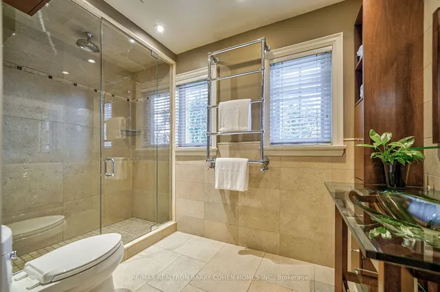 Additional image 22 of 115 Glenview Ave