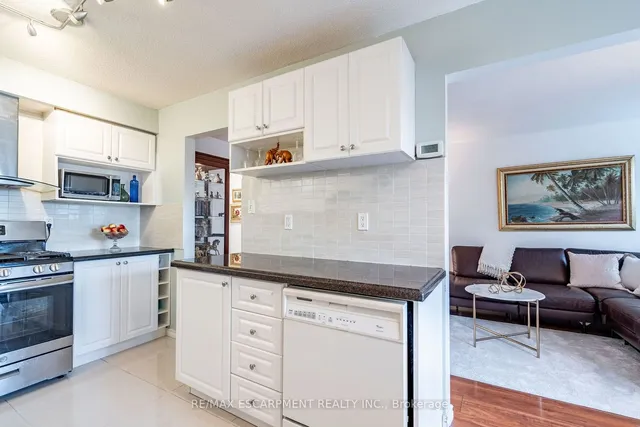 Additional image 9 of 2185 Fairchild Blvd Unit 27