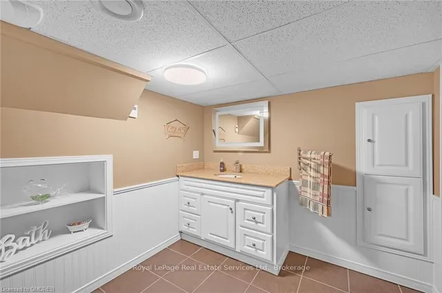 Additional image 23 of 1381 CONSTANCE Dr