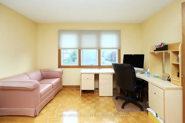 Additional image 35 of 4229 Capilano Crt